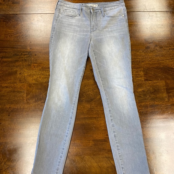Athleta Sculptek Jeans, Gray Wash, Size 6P - Picture 2 of 7
